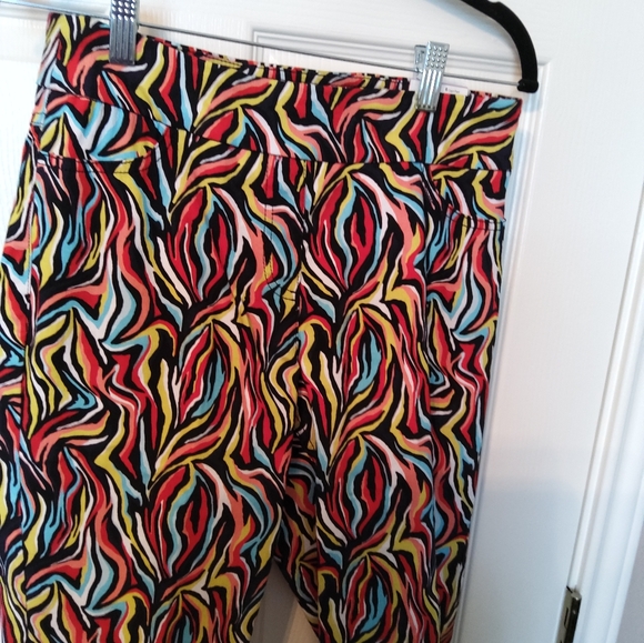 Slim-sation By Multiples Ladies Capri Pants - Picture 2 of 8